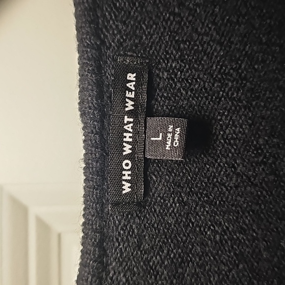 NWOT Who What Wear Women's Black Knit Ruffle Tie-Neck Sweater Size L Large - Picture 5 of 6